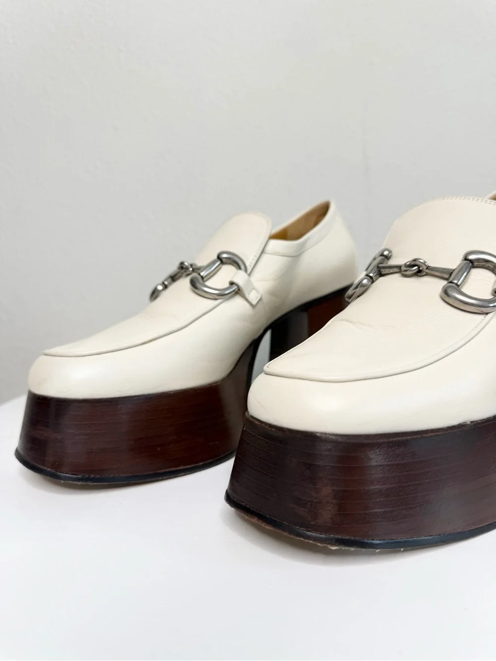 Gucci Malaga Kid Horsebit Platform Loafers In Mystic White / Ivory Size 37.5